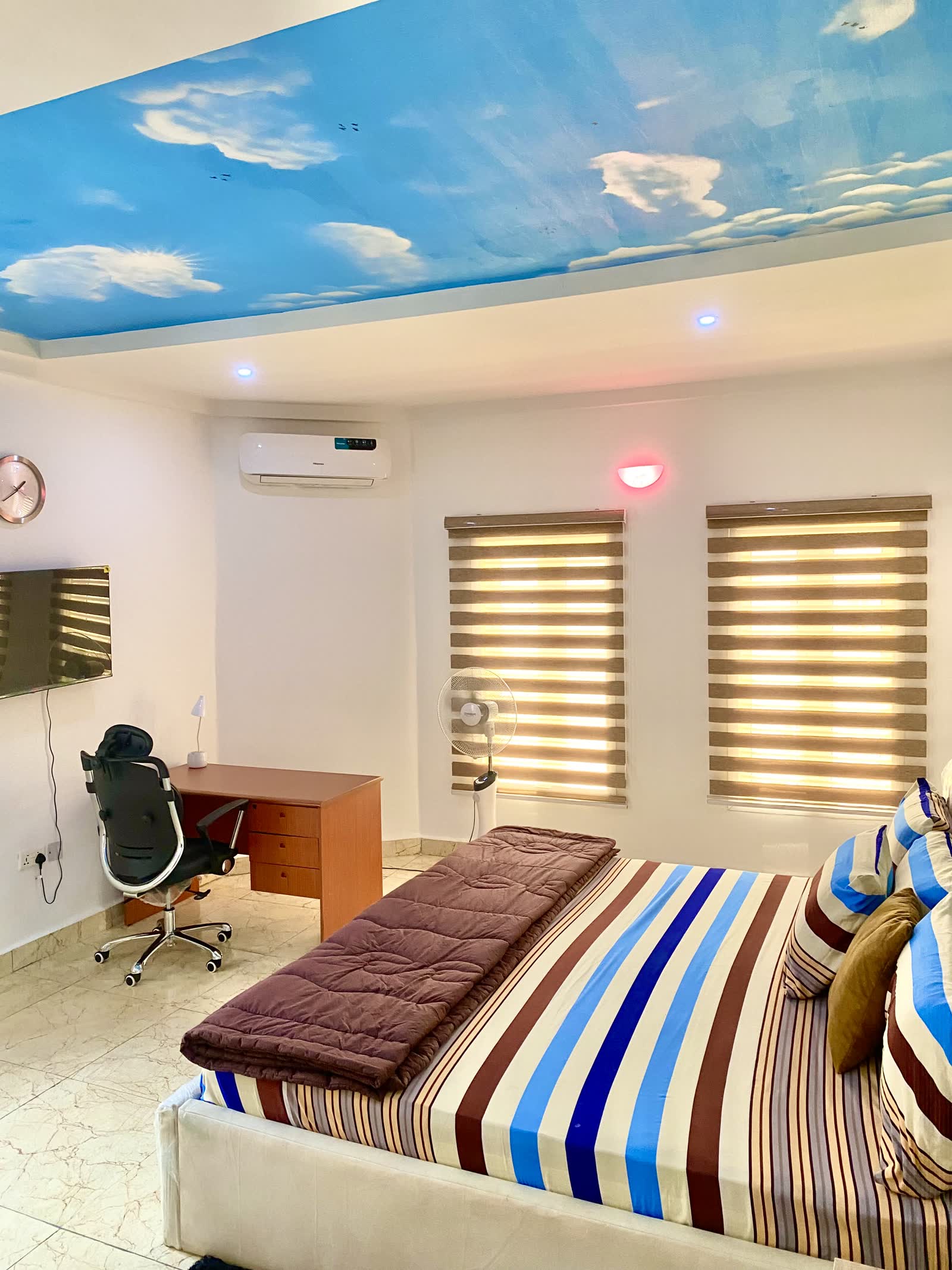 Bedroom with Work Desk